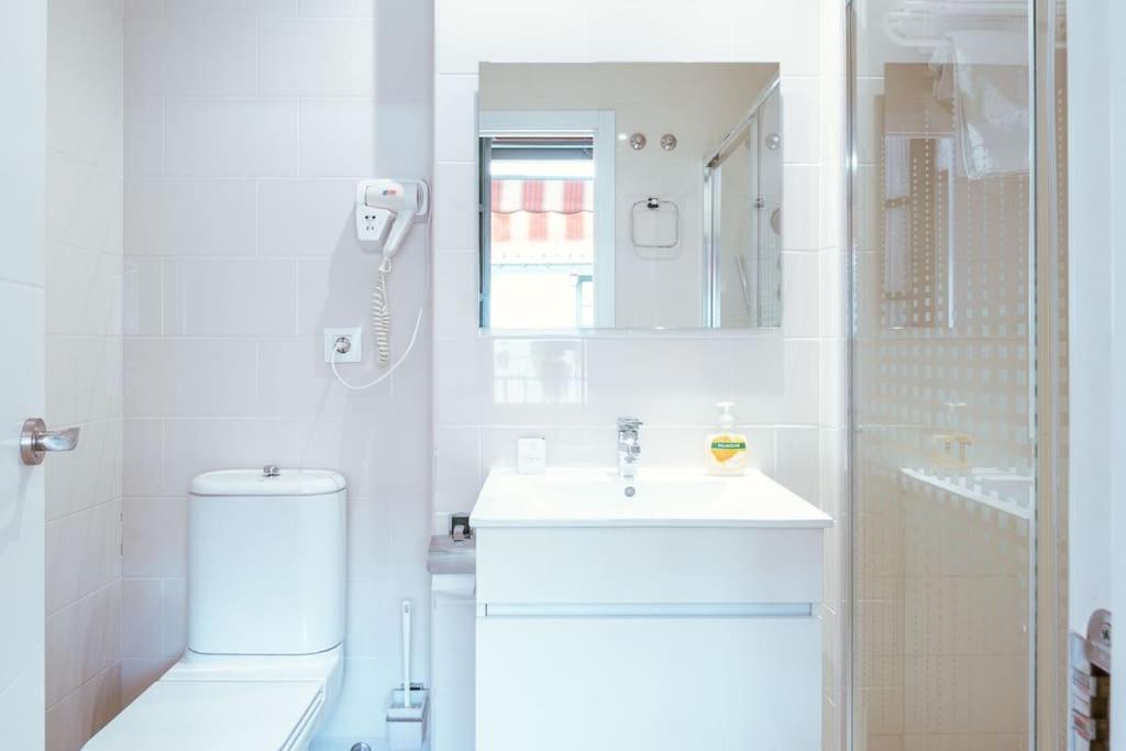 Apartamento Con Encanto En Patio Sevillano Екстериор снимка