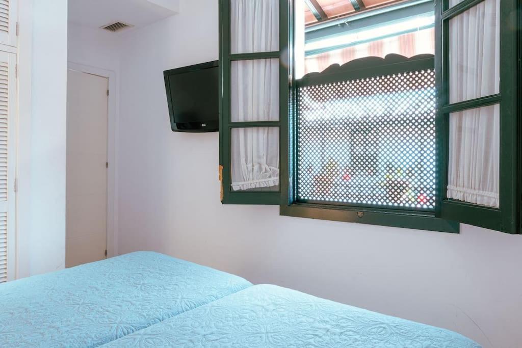 Apartamento Con Encanto En Patio Sevillano Екстериор снимка